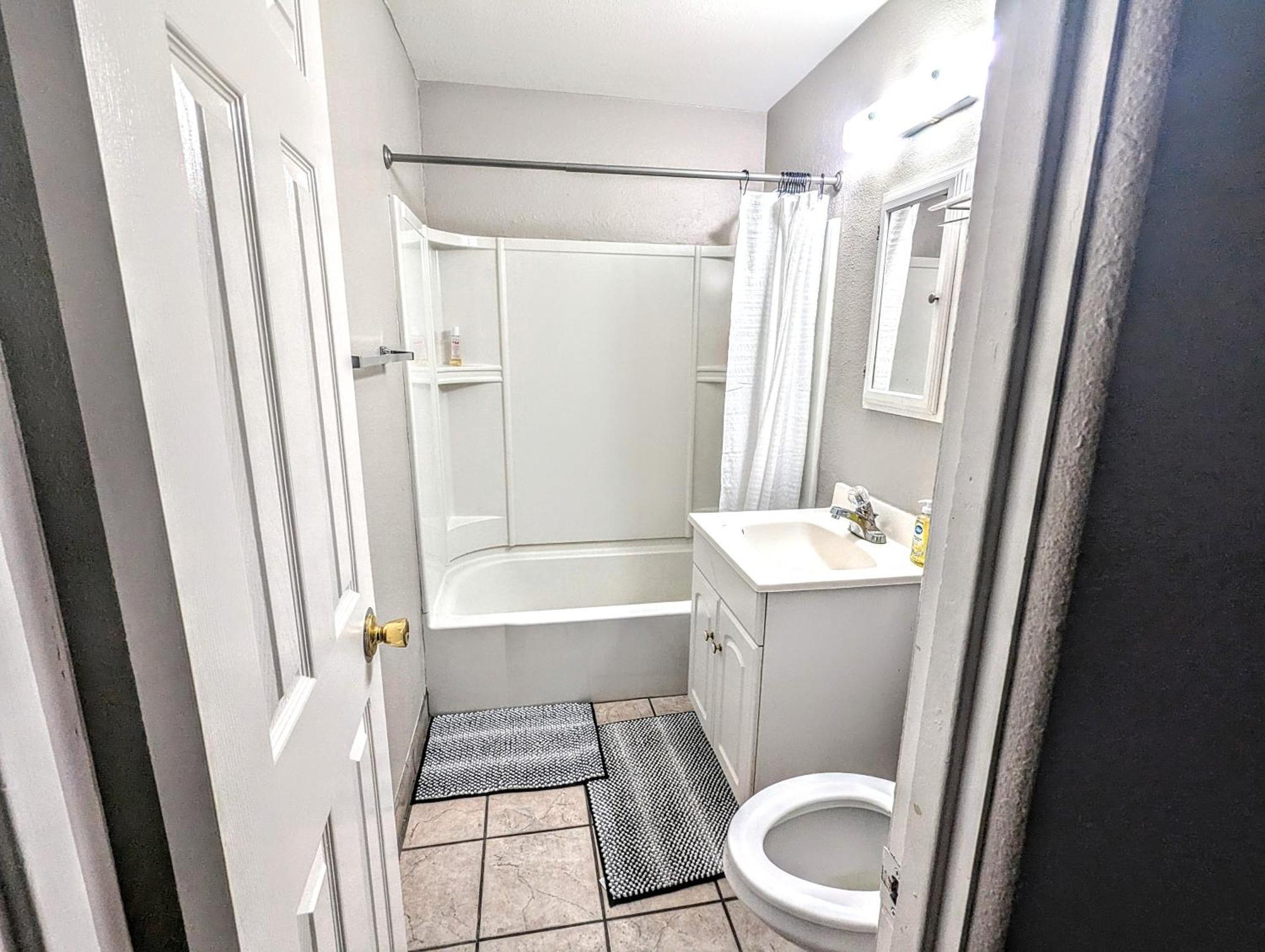 טמפה Private Rooms In Phoenix, Az מראה חיצוני תמונה