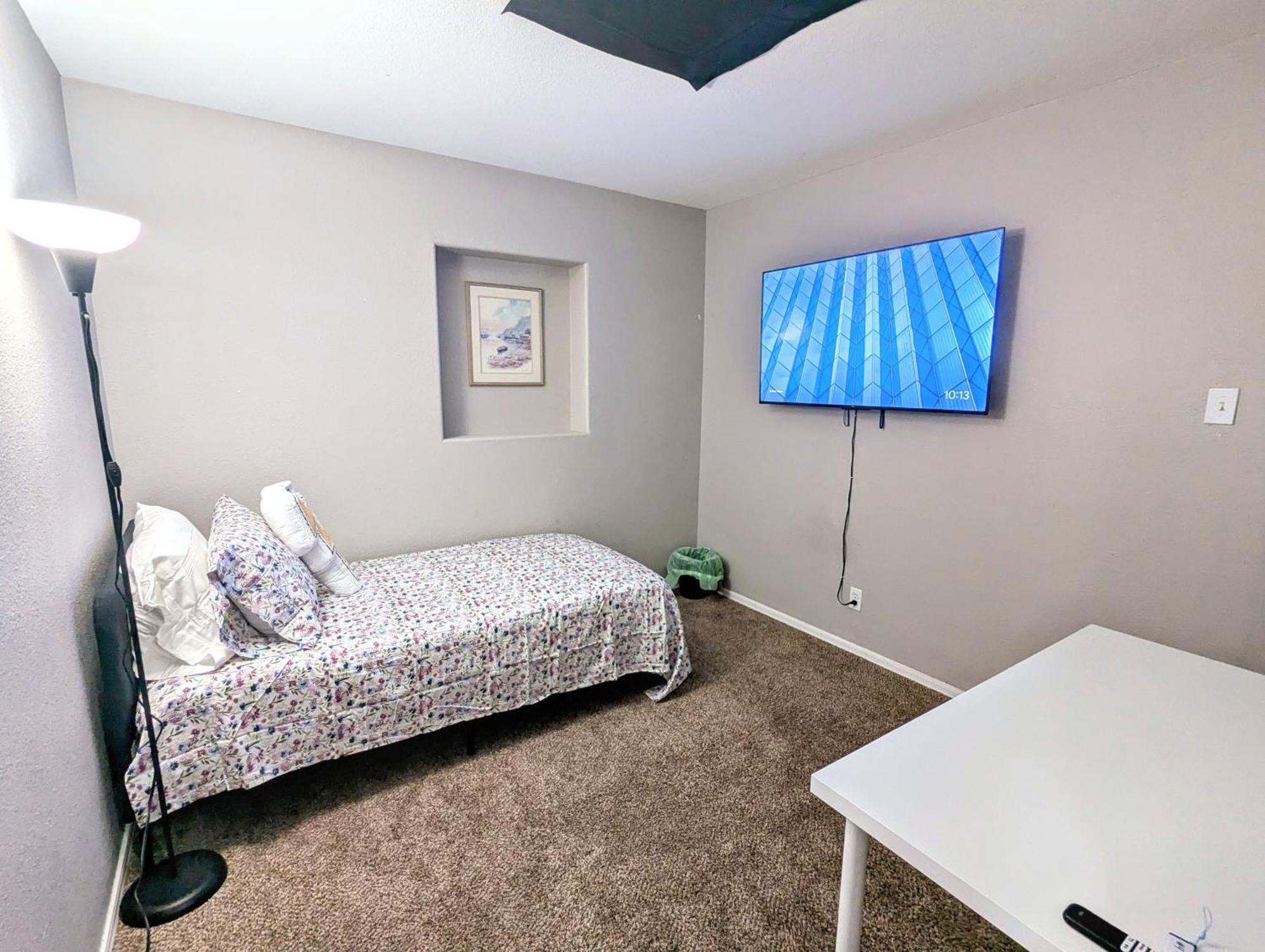 טמפה Private Rooms In Phoenix, Az מראה חיצוני תמונה
